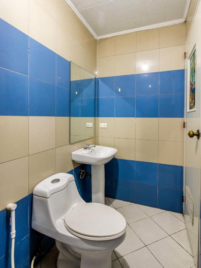 Hotel Oyo 831 Casa Maria Manila Zewnętrze zdjęcie